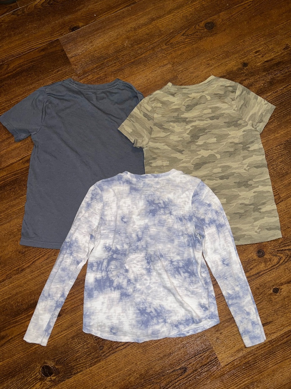 Abercrombie Kids Y2K Short Sleeve Shirt and Long Sleeve Bundle Size 7/8-9/10 - Picture 2 of 8